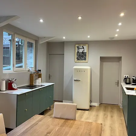 Au Coeur De Perles-et-Castelet