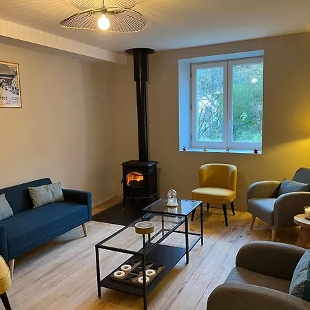 Дом отдыха Au Coeur De Perles-et-Castelet