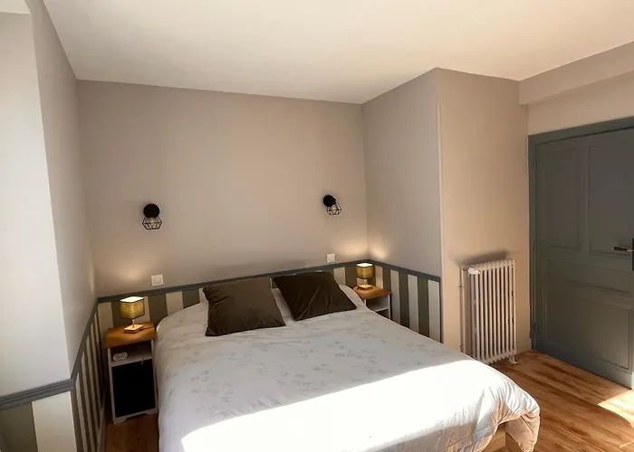 Au Coeur De Ferienhaus Perles-et-Castelet