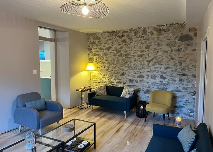 Semesterbostad Au Coeur De Perles-et-Castelet